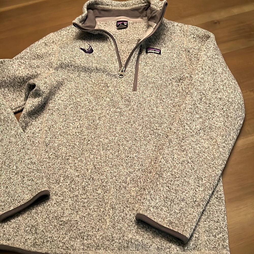 Patagonia half zipped fleece sweater